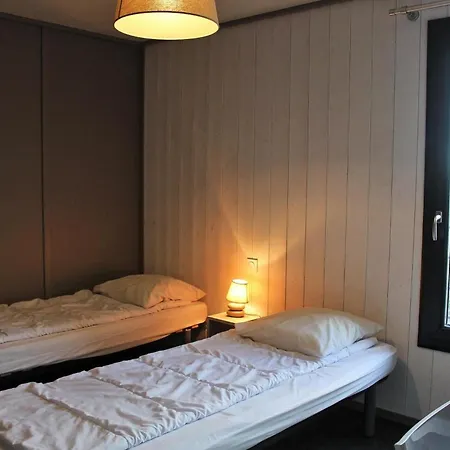 Chalet Cosy With Shared Pools In Pomerols, Cleaning Included