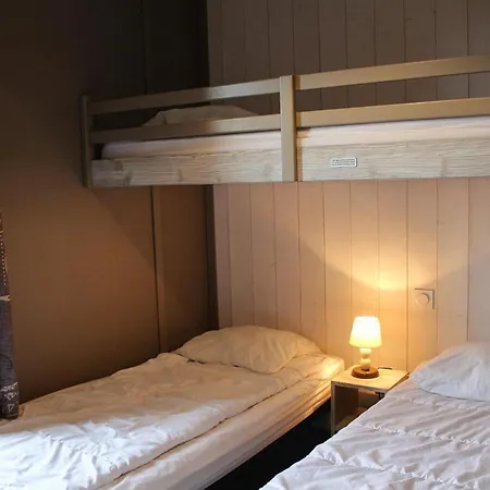 Cosy With Shared Pools In Pomerols, Cleaning Included Chalet
