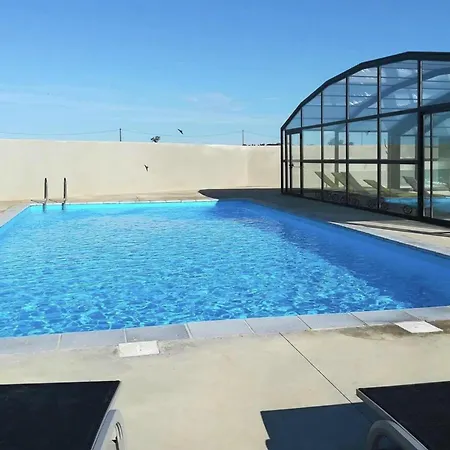 Chalet Cosy With Shared Pools In Pomerols, Cleaning Included Pomerols